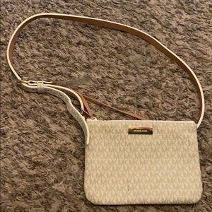 MK Fanny pack style - belt